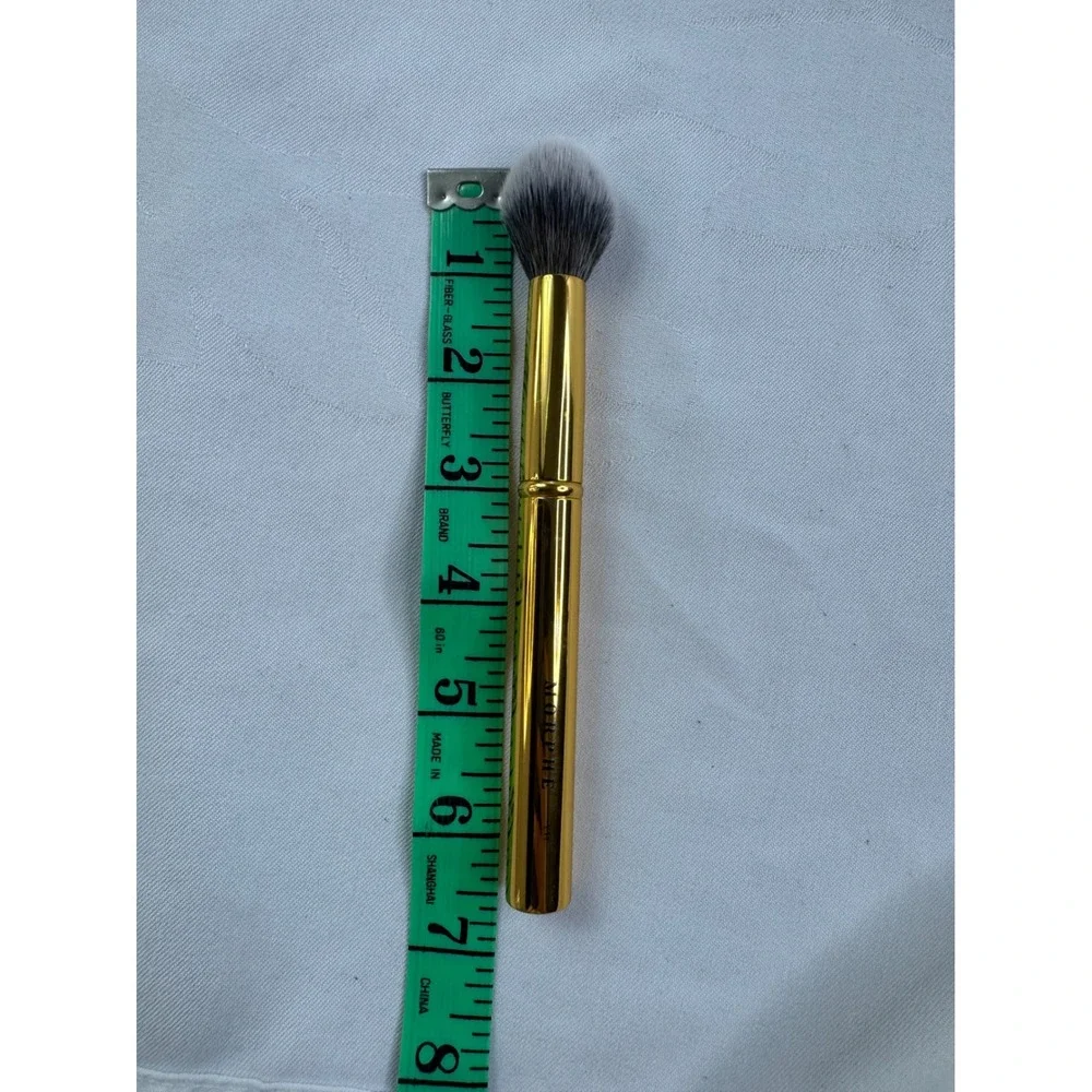 Morphe Y11 Gilded Collection Deluxe Pointed Contour Brush Gold Handle